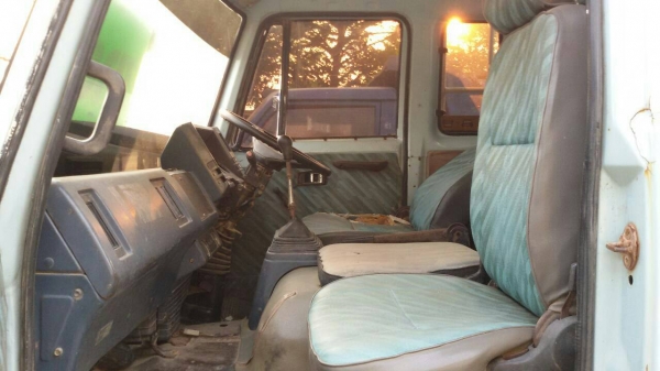 หกล้อ อีซูชุ FSR165ดั้มสามมิต ช่วงล่างใหญ่ สภาพดีเดิมๆพร้อมใช้งาน ทะเบียนพร้อมโอน