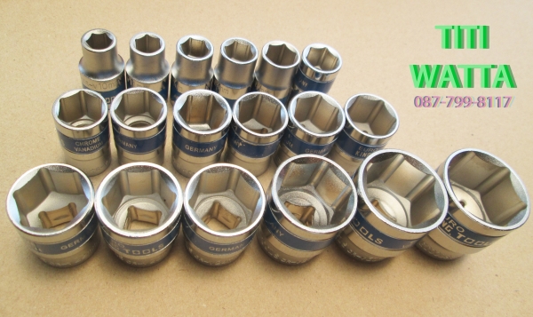 กล่องลูกบล็อค EURO KING TOOLS พร้อมด้ามขันครบชุด (มือหนึ่ง) กล่องลูกบล็อค EURO KING TOOLS พร้อมด้ามขันครบชุด (มือหนึ่ง)