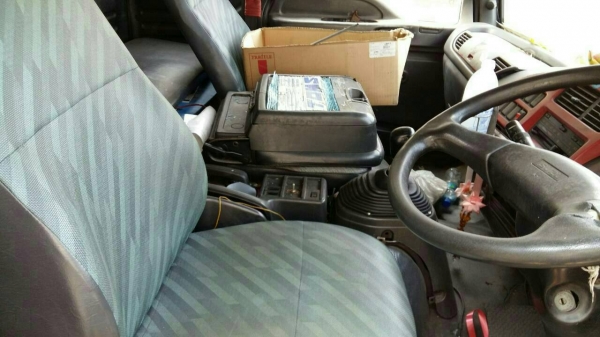 หกล้อ อีซูชุ Dega 195ปี40 ช่วงยาว 6.50ม ตู้แห้ง-ปะตูปีกนก สภาพดีสวยเดิมพร้อมใช้ ทะเบียนเอกสารพร้อมโอน หกล้อ อีซูชุ Dega 195ปี40 ช่วงยาว 6.50ม ตู้แห้ง-ปะตูปีกนก สภาพดีสวยเดิมพร้อมใช้ ทะเบียนเอกสารพร้อมโอน