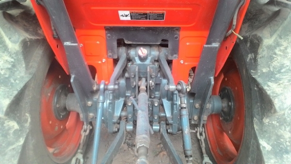 ขายรถไถ 36 แรง ปี 56 พร้อมดันหน้า สภาพดี ไมล์แท้ๆ