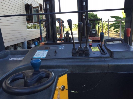 รถไฟฟ้าTCM ยืนขับ 1 ตัน เสาสูง 3 เมตร นำเข้าญี่ปุ่น สภาพนางฟ้า