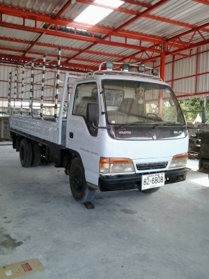 ขายISUZU หกล้อ110 แรงม้าสวยๆปี 41 พร้อมโครงคอกเหล็ก