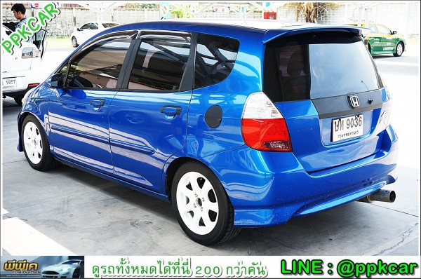 2004 HONDA JAZZ 1.5 E โฉม JAZZ