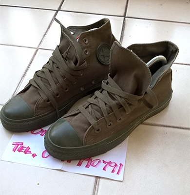 Converse หุ้มข้อสีเขียวขี้ม้า สภาพใหม่