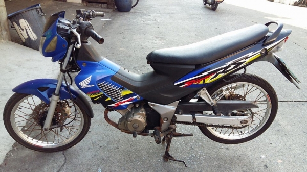 Sonic ปี 46 สตาร์ทเท้า เครื่องเดิม มีเล่ม เอกสารพร้อมโทร. 02-9165022,099-0812001