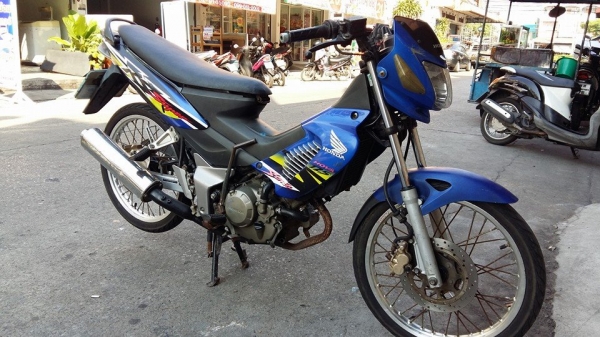 Sonic ปี 46 สตาร์ทเท้า เครื่องเดิม มีเล่ม เอกสารพร้อมโทร. 02-9165022,099-0812001 Sonic ปี 46 สตาร์ทเท้า เครื่องเดิม มีเล่ม เอกสารพร้อมโทร. 02-9165022,099-0812001