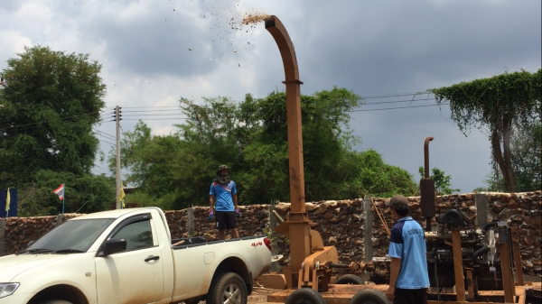 ขายเครื่องสับไม้7-10ตัน ขายเครื่องสับไม้7-10ตัน