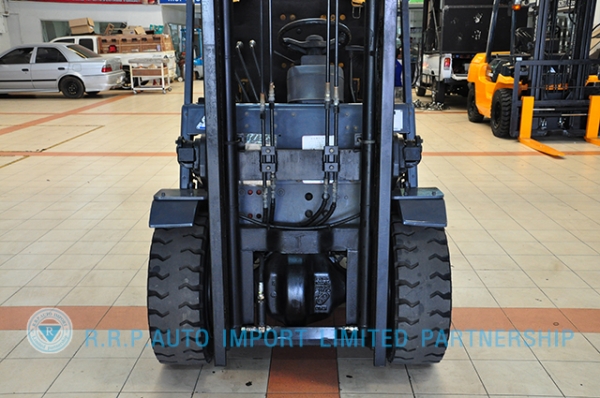 ขายรถโฟล์คลิฟท์มือสอง TCM รุ่น FG230N5 ราคา 295,000 บาท นำเข้าจากประเทศญี่ปุ่น 100\% ไม่เคยใช้งานในประเทศไทย