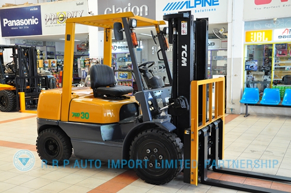 ขายรถโฟล์คลิฟท์มือสอง TCM รุ่น FG230N5 ราคา 295,000 บาท นำเข้าจากประเทศญี่ปุ่น 100\% ไม่เคยใช้งานในประเทศไทย