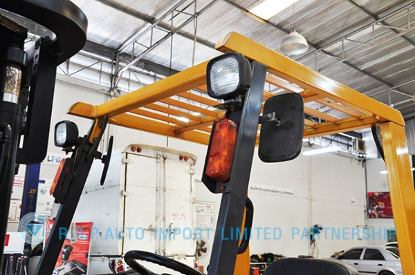 ขายรถโฟล์คลิฟท์มือสอง TCM รุ่น FG230N5 ราคา 295,000 บาท นำเข้าจากประเทศญี่ปุ่น 100\% ไม่เคยใช้งานในประเทศไทย