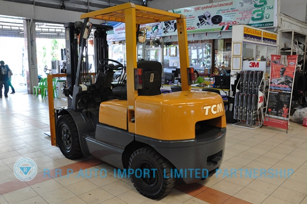 ขายรถโฟล์คลิฟท์มือสอง TCM รุ่น FG230N5 ราคา 295,000 บาท นำเข้าจากประเทศญี่ปุ่น 100\% ไม่เคยใช้งานในประเทศไทย