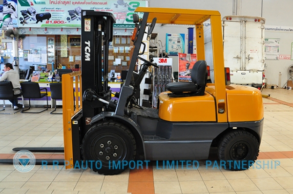 ขายรถโฟล์คลิฟท์มือสอง TCM รุ่น FG230N5 ราคา 295,000 บาท นำเข้าจากประเทศญี่ปุ่น 100\% ไม่เคยใช้งานในประเทศไทย