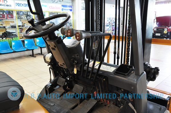 ขายรถโฟล์คลิฟท์มือสอง TCM รุ่น FG230N5 ราคา 295,000 บาท นำเข้าจากประเทศญี่ปุ่น 100\% ไม่เคยใช้งานในประเทศไทย