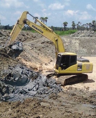 Komatsu pc200/7ไมล์8,500ชมราคา1,800,000 เอกสารชุดจดทะเบียนติดต่อสุขุมตรัง087-2836792 Komatsu pc200/7ไมล์8,500ชมราคา1,800,000 เอกสารชุดจดทะเบียนติดต่อสุขุมตรัง087-2836792