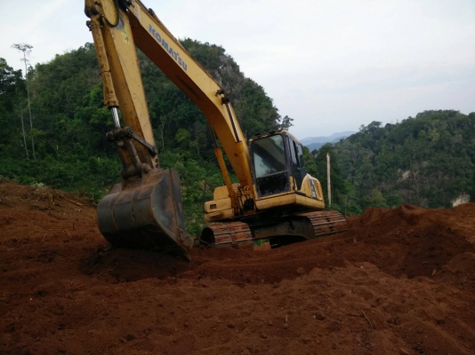 Komatsu pc200/7ราคา1,350,000 ติดต่อสุขุม0872836792 Komatsu pc200/7ราคา1,350,000 ติดต่อสุขุม0872836792