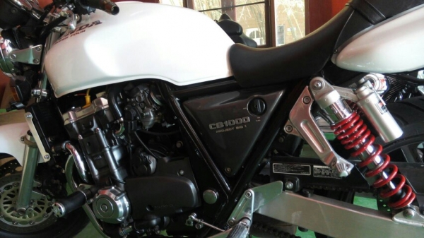 ขายcb 1000 ซุปเปอร์โฟีร์ ทะเบียนแท้ เล่มพร้อมโอนครับ เก็บไว้ไม่ได้ขี่ครับ ขาย 165000 ขายcb 1000 ซุปเปอร์โฟีร์ ทะเบียนแท้ เล่มพร้อมโอนครับ เก็บไว้ไม่ได้ขี่ครับ ขาย 165000