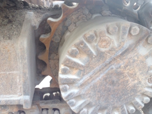 ขายรถแบ็คโฮ CAT V.2 เครื่องปั๊มดี ไฟฟ้าครบ ช่วงล่างเต็ม ไม่มีแอร์ เอกสารเล่มทะเบียน