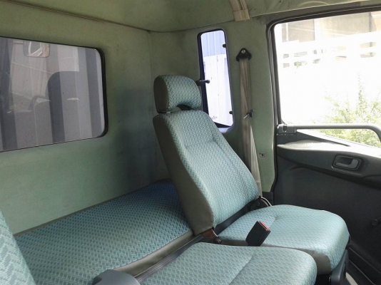 ขาย MITSUBISHI FUSO ปี 2554 หกล้อ ตู้แห้ง 10 บาน 240 แรงม้า ยาว 7.50 ม. เครื่องคอมมอลเรล เทอร์โบ สภาพสวย พร้อมใช้ ภายในตู้ดี ไม่รั่วไม่ซึม ราคา 980,000 บาท สนใจสอบถามเพิ่มเติมได้ที่ 081-4825911 คุณพิมพ์ใจ 085-0097969 คุณรุ่ง