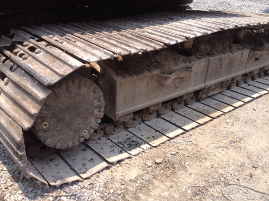 ขายรถแบ็คโฮ CAT V.2 เครื่องปั๊มดี ไฟฟ้าครบ ช่วงล่างเต็ม ไม่มีแอร์ เอกสารเล่มทะเบียน