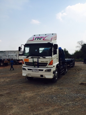 รถหัวลาก พร้อมหาง