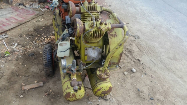 ขาย เครื่องปั๊มลม air compressor เครื่องดีเซล 1 สูบ yanmar ถังแคปซูลคู่ ลมแรง พร้อมใช้งาน ชมวีดีโอได้ครับ ขาย เครื่องปั๊มลม air compressor เครื่องดีเซล 1 สูบ yanmar ถังแคปซูลคู่ ลมแรง พร้อมใช้งาน ชมวีดีโอได้ครับ