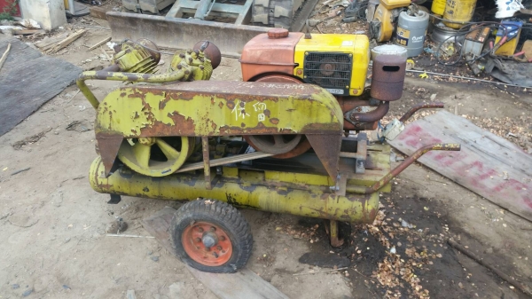 ขาย เครื่องปั๊มลม air compressor เครื่องดีเซล 1 สูบ yanmar ถังแคปซูลคู่ ลมแรง พร้อมใช้งาน ชมวีดีโอได้ครับ ขาย เครื่องปั๊มลม air compressor เครื่องดีเซล 1 สูบ yanmar ถังแคปซูลคู่ ลมแรง พร้อมใช้งาน ชมวีดีโอได้ครับ