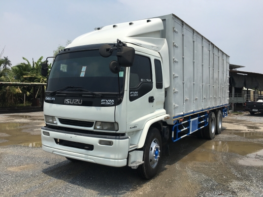 10ล้อตู้10บานเพลาเดียวยาว7.50เมตร