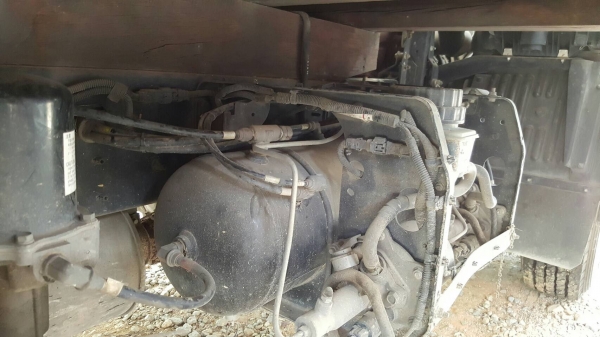 รถฮีโน่ 6 ล้อรั้ว ( ไม่ดั้ม ) FC9J  150 แรงม้า ปี 56.  ( รถวิ่ง 2xx,xxx กม. )     สนใจติดต่อ  081 - 6079515