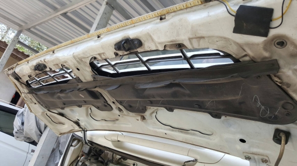 รถฮีโน่ 6 ล้อรั้ว ( ไม่ดั้ม ) FC9J  150 แรงม้า ปี 56.  ( รถวิ่ง 2xx,xxx กม. )     สนใจติดต่อ  081 - 6079515