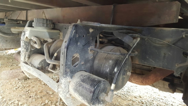 รถฮีโน่ 6 ล้อรั้ว ( ไม่ดั้ม ) FC9J  150 แรงม้า ปี 56.  ( รถวิ่ง 2xx,xxx กม. )     สนใจติดต่อ  081 - 6079515