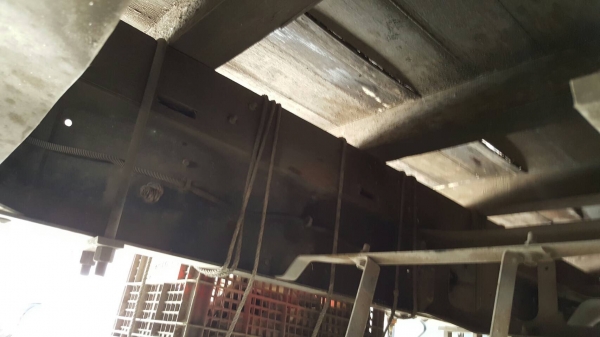 รถฮีโน่ 6 ล้อรั้ว ( ไม่ดั้ม ) FC9J  150 แรงม้า ปี 56.  ( รถวิ่ง 2xx,xxx กม. )     สนใจติดต่อ  081 - 6079515