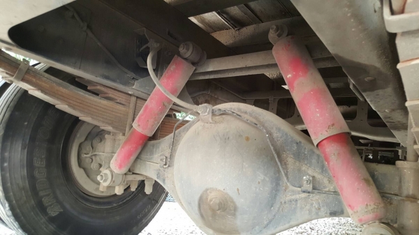 รถฮีโน่ 6 ล้อรั้ว ( ไม่ดั้ม ) FC9J  150 แรงม้า ปี 56.  ( รถวิ่ง 2xx,xxx กม. )     สนใจติดต่อ  081 - 6079515