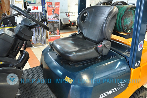 ขายรถโฟล์คลิฟท์มือสอง TOYOTA รุ่น 7FG30-11680 ราคา 325,000 บาท สภาพเดิมจากญี่ปุ่นจากประเทศญี่ปุ่น ไม่เคยใช้งานในไทย