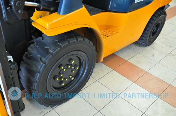 ขายรถโฟล์คลิฟท์มือสอง TOYOTA รุ่น 7FG30-11680 ราคา 325,000 บาท สภาพเดิมจากญี่ปุ่นจากประเทศญี่ปุ่น ไม่เคยใช้งานในไทย