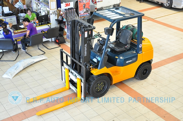 ขายรถโฟล์คลิฟท์มือสอง TOYOTA รุ่น 7FG30-11680 ราคา 325,000 บาท สภาพเดิมจากญี่ปุ่นจากประเทศญี่ปุ่น ไม่เคยใช้งานในไทย