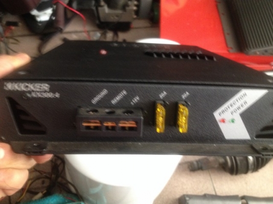 เเอม อเมกา  KICKER KX300.4  4 ชาเเนลสภาพสวยใช้งานได้ปกติ