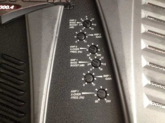 เเอม อเมกา  KICKER KX300.4  4 ชาเเนลสภาพสวยใช้งานได้ปกติ