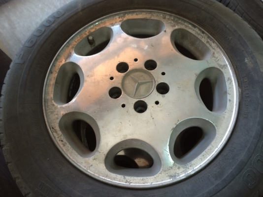 ขายด่วน!!ล้อแม็กพร้อมยาง Benz