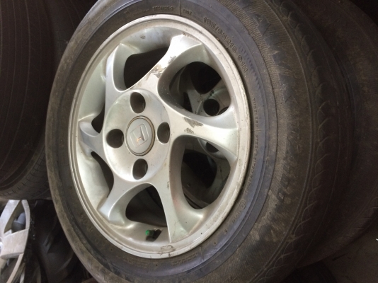 ขายด่วน!!ล้อแม็กพร้อมยาง Honda