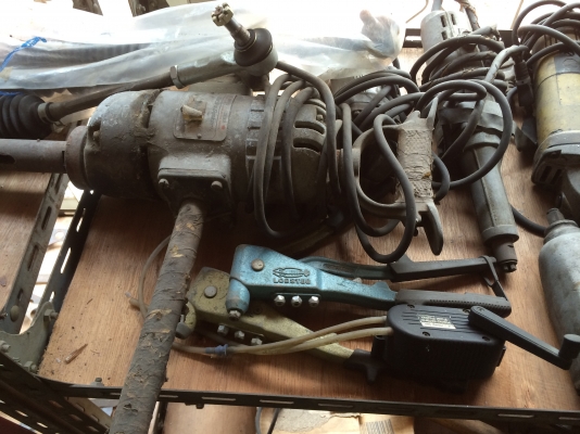 ขายด่วน!!เครื่องมือเสีย จำนวน 8 ชิ้น