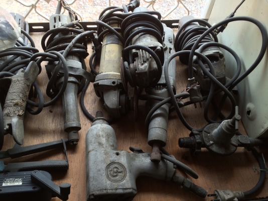 ขายด่วน!!เครื่องมือเสีย จำนวน 8 ชิ้น