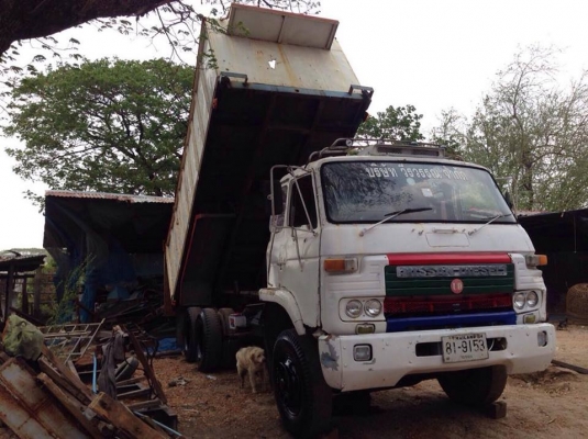 ขายรถ 10 ล้อดั้ม นิสสัน  UD  เครื่องเทอโบ