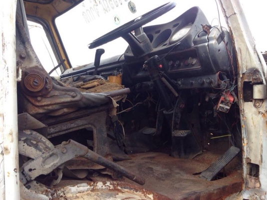 ขายรถ 10 ล้อดั้ม นิสสัน  UD  เครื่องเทอโบ