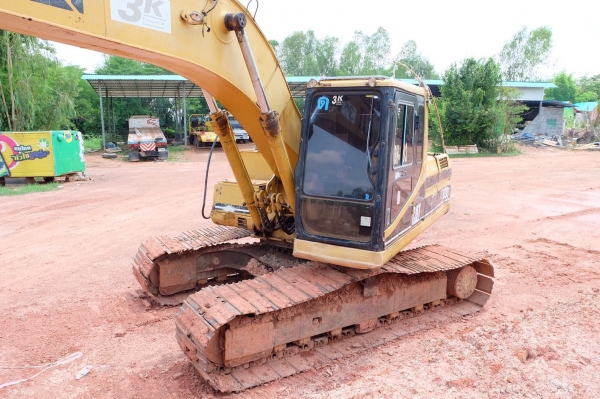 ขายรถแม็กโคร CAT-320 V2 รถสวยพร้อมใช้งาน ราคา 900,000 บาท โทร 0812628564 อ.เซกา จ.บึงกาฬ