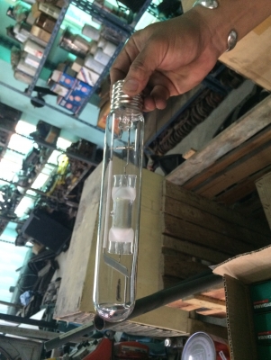 ขายด่วน!!หลอดไฟยี่ห้อ SYLVANIA