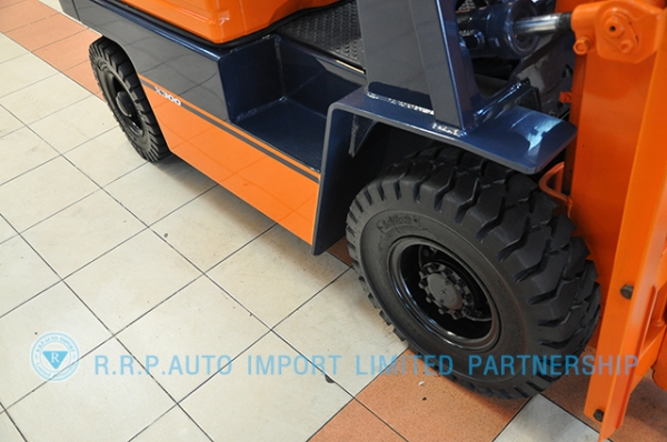 ขายรถโฟล์คลิฟท์มือสอง TOYOTA รุ่น 5FD15-61982 ราคา 245,000 บาท สภาพเดิมจากญี่ปุ่นจากประเทศญี่ปุ่น ไม่เคยใช้งานในไทย