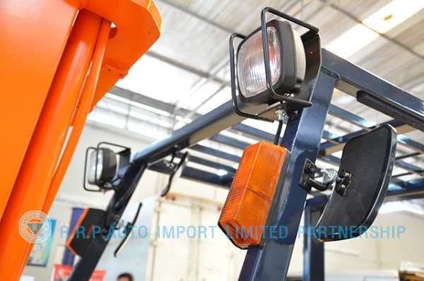 ขายรถโฟล์คลิฟท์มือสอง TOYOTA รุ่น 5FD15-61982 ราคา 245,000 บาท สภาพเดิมจากญี่ปุ่นจากประเทศญี่ปุ่น ไม่เคยใช้งานในไทย