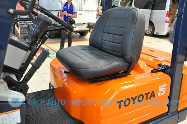 ขายรถโฟล์คลิฟท์มือสอง TOYOTA รุ่น 5FD15-61982 ราคา 245,000 บาท สภาพเดิมจากญี่ปุ่นจากประเทศญี่ปุ่น ไม่เคยใช้งานในไทย