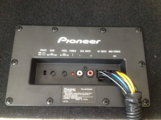 ตู้ซับ PIONEER TS WX44A เเอมในตัว150W เก่าญี่ปุ่นสภาพสวยใช้งานได้ปกติ ตู้ซับ PIONEER TS WX44A เเอมในตัว150W เก่าญี่ปุ่นสภาพสวยใช้งานได้ปกติ