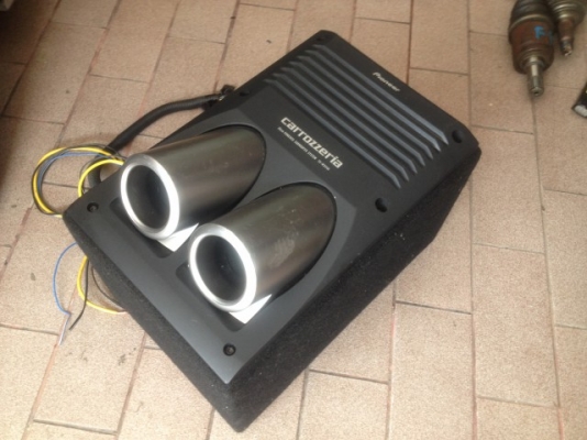 ตู้ซับ PIONEER TS WX44A เเอมในตัว150W เก่าญี่ปุ่นสภาพสวยใช้งานได้ปกติ ตู้ซับ PIONEER TS WX44A เเอมในตัว150W เก่าญี่ปุ่นสภาพสวยใช้งานได้ปกติ